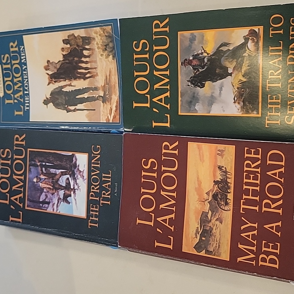 Louis L'Amour Western Book Bundle
